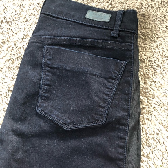 GRAY Saks 5th Avenue skinny jeans - Picture 3 of 6